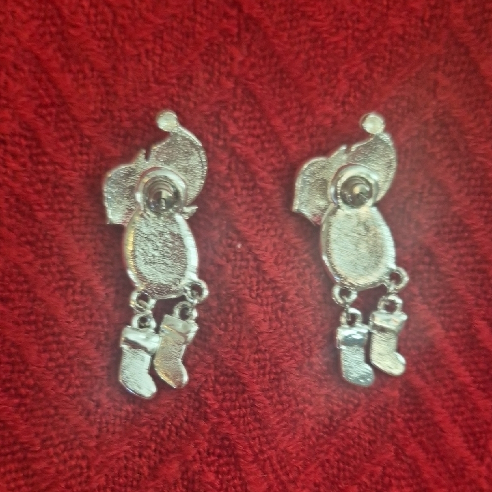 Santa Earrings with Dangling Boots & Moveable Head - Picture 3 of 6